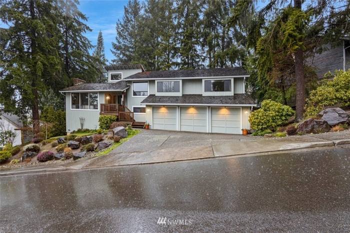 6133 144th Pl SE, Bellevue