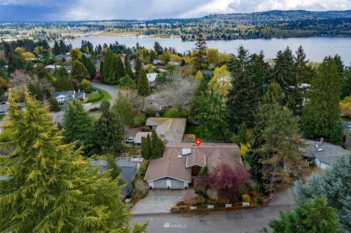 4230 95th Ave SE, Mercer Island